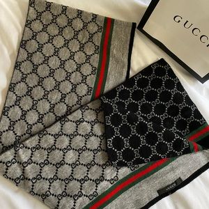 Unisex reversible Gucci scarf & hat
